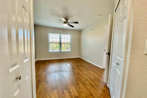 Condo in Orlando, Florida, 2 bedrooms № 2211160 - photo 24