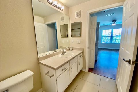 Condo in Orlando, Florida, 2 bedrooms № 2211160 - photo 25
