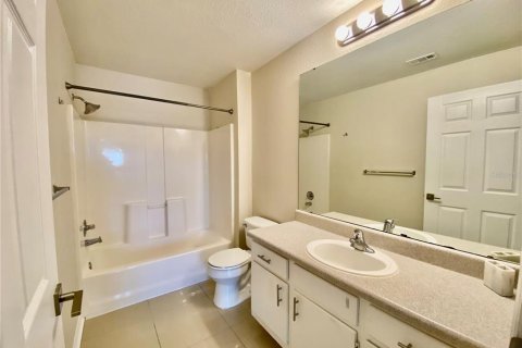 Condo in Orlando, Florida, 2 bedrooms № 2211160 - photo 26