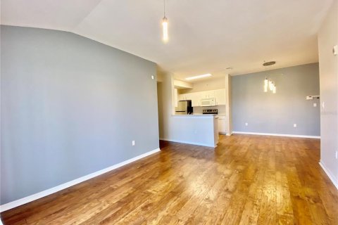 Condo in Orlando, Florida, 2 bedrooms № 2211160 - photo 20