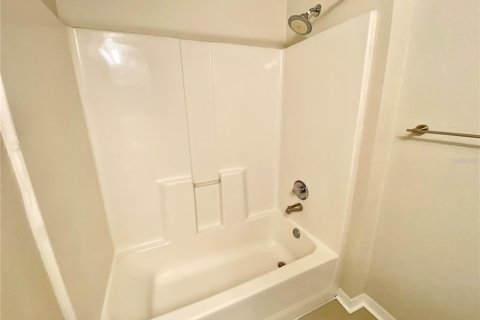 Condo in Orlando, Florida, 2 bedrooms № 2211160 - photo 28