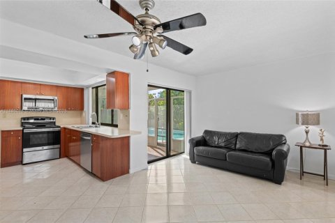 Casa en venta en Sunrise, Florida, 3 dormitorios, 142.7 m2 № 1939060 - foto 15