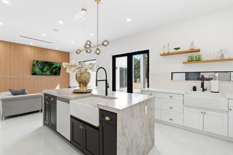 Casa en venta en Clewiston, Florida, 4 dormitorios, 260.13 m2 № 2025911 - foto 25