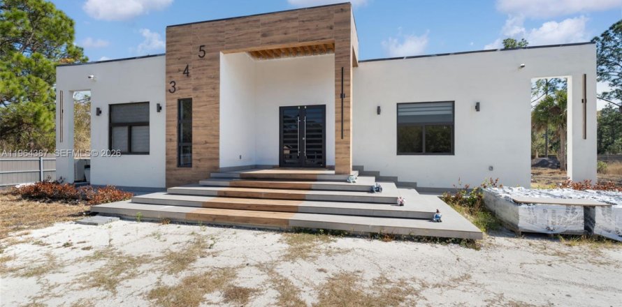 Casa en Clewiston, Florida 4 dormitorios, 260.13 m2 № 2025911