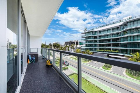 Condo in Bay Harbor Islands, Florida, 2 bedrooms  № 1811837 - photo 14