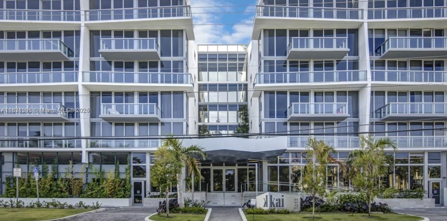 Condo in Bay Harbor Islands, Florida, 2 bedrooms  № 1811837