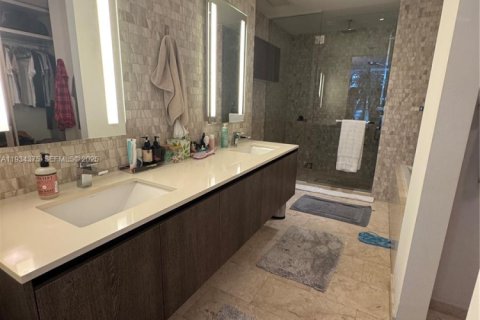 Снять в аренду кондоминиум в Майами, Флорида 1 спальня, 74.79м2, № 1992695 - фото 13