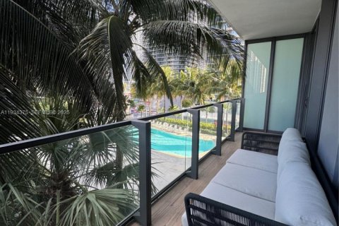 Снять в аренду кондоминиум в Майами, Флорида 1 спальня, 74.79м2, № 1992695 - фото 8