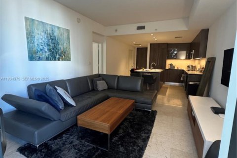 Снять в аренду кондоминиум в Майами, Флорида 1 спальня, 74.79м2, № 1992695 - фото 4