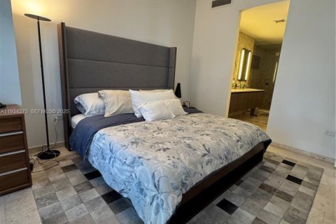 Снять в аренду кондоминиум в Майами, Флорида 1 спальня, 74.79м2, № 1992695 - фото 3