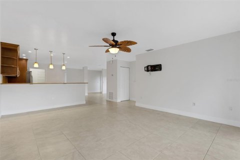 Купить кондоминиум в Брейдентон, Флорида 6 комнат, 147.9м2, № 2349619 - фото 26