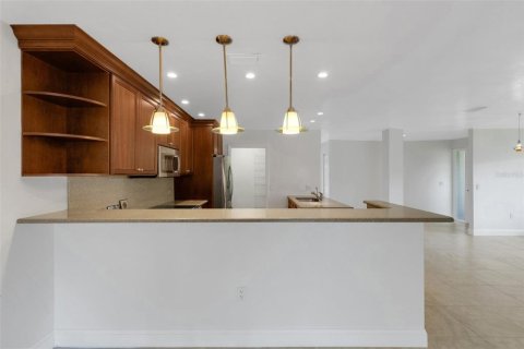 Купить кондоминиум в Брейдентон, Флорида 6 комнат, 147.9м2, № 2349619 - фото 16