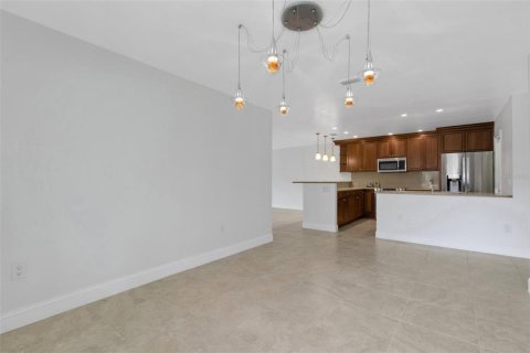 Купить кондоминиум в Брейдентон, Флорида 6 комнат, 147.9м2, № 2349619 - фото 10