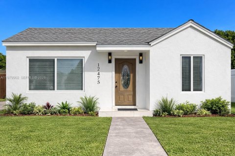 Villa ou maison à North Miami, Floride 3 chambres, 117.61 m2 № 2080526