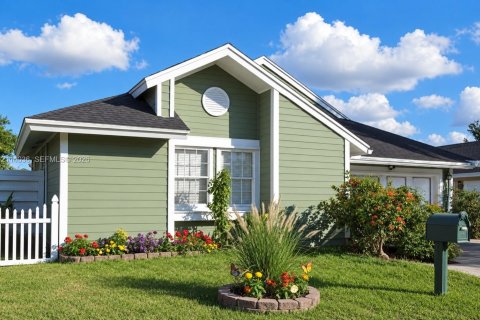 House in Miami, Florida 4 bedrooms, 167.13 sq.m. № 2435424