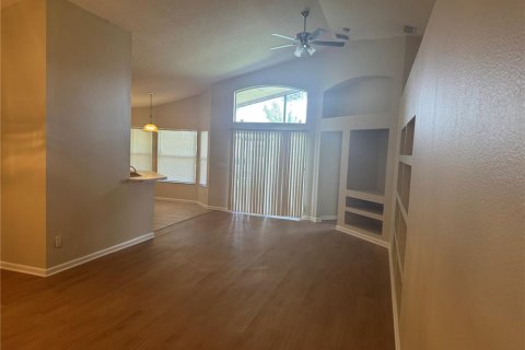 Casa en alquiler en Clermont, Florida, 3 dormitorios, 175.21 m2 № 1853164 - foto 5
