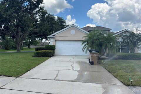 Casa en alquiler en Clermont, Florida, 3 dormitorios, 175.21 m2 № 1853164 - foto 1
