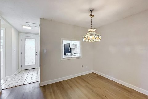 Купить кондоминиум в Нью-Порт-Ричи, Флорида 8 комнат, 97.55м2, № 2232396 - фото 10
