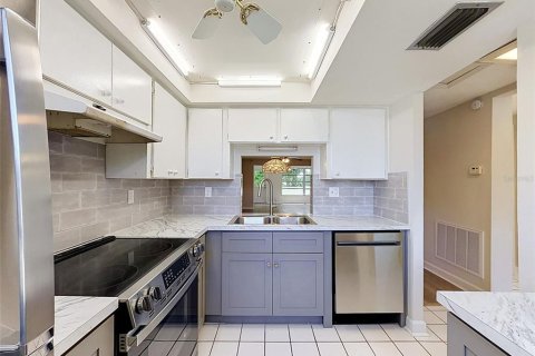 Купить кондоминиум в Нью-Порт-Ричи, Флорида 8 комнат, 97.55м2, № 2232396 - фото 4