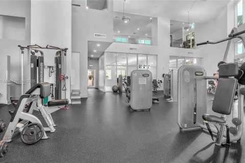 Купить кондоминиум в Майами, Флорида 1 спальня, 73.76м2, № 1897609 - фото 20