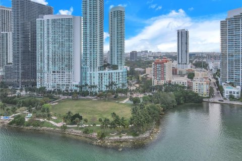 Купить кондоминиум в Майами, Флорида 1 спальня, 73.76м2, № 1897609 - фото 27