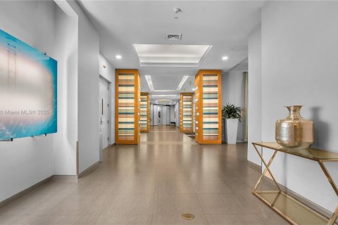 Купить кондоминиум в Майами, Флорида 1 спальня, 73.76м2, № 1897609 - фото 22