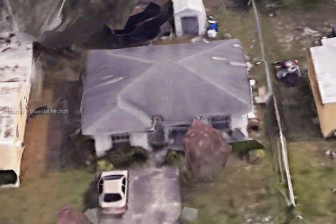 Casa en alquiler en Fort Lauderdale, Florida, 4 dormitorios, 128.21 m2 № 1938992 - foto 4