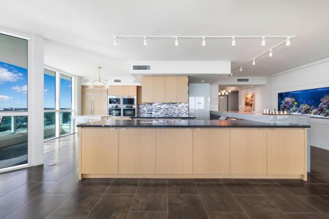 Copropriété à vendre à Fort Lauderdale, Floride: 3 chambres, 274.06 m2 № 2431561 - photo 13
