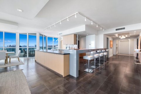 Copropriété à vendre à Fort Lauderdale, Floride: 3 chambres, 274.06 m2 № 2431561 - photo 4