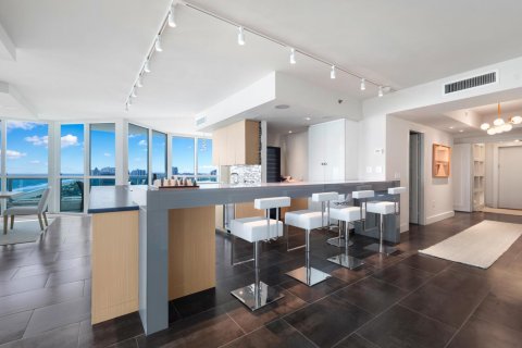 Copropriété à vendre à Fort Lauderdale, Floride: 3 chambres, 274.06 m2 № 2431561 - photo 12