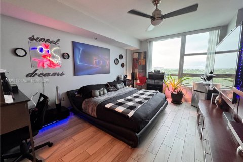 Condo in Sunrise, Florida, 2 bedrooms  № 1814004 - photo 20