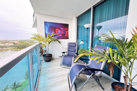 Condo in Sunrise, Florida, 2 bedrooms  № 1814004 - photo 23