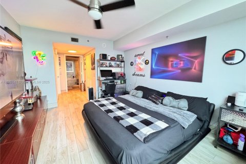 Condo in Sunrise, Florida, 2 bedrooms  № 1814004 - photo 21