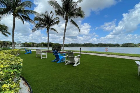 Condo in Sunrise, Florida, 2 bedrooms  № 1814004 - photo 30