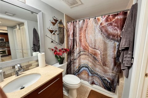 Condo in Sunrise, Florida, 2 bedrooms  № 1814004 - photo 7