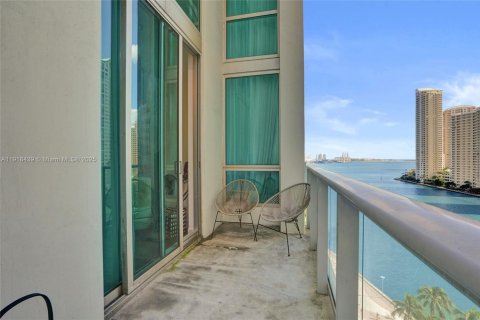 Condominio en venta en Miami, Florida, 1 dormitorio, 71.16 m2 № 1975475 - foto 20