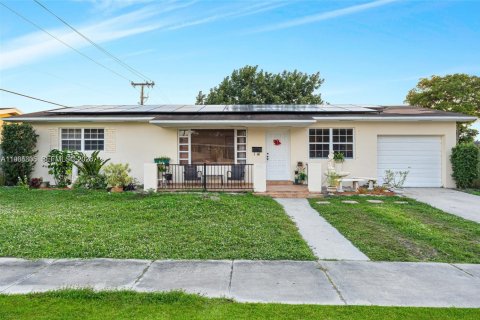 Casa en Miami, Florida 3 dormitorios, 149.39 m2 № 2029620