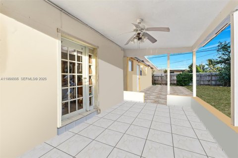 Casa en venta en Miami, Florida, 3 dormitorios, 149.39 m2 № 2029620 - foto 10