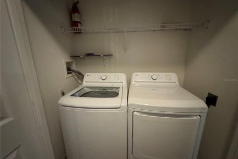 Condo in Kissimmee, Florida, 3 bedrooms № 2155635 - photo 16