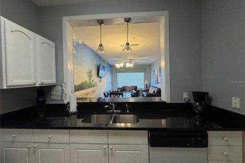 Condo in Kissimmee, Florida, 3 bedrooms № 2155635 - photo 19