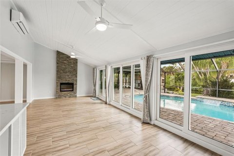 Casa en venta en Port Charlotte, Florida, 3 dormitorios, 186.55 m2 № 2314396 - foto 8