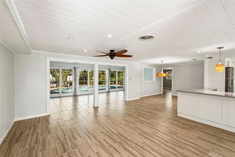 Casa en venta en Port Charlotte, Florida, 3 dormitorios, 186.55 m2 № 2314396 - foto 6