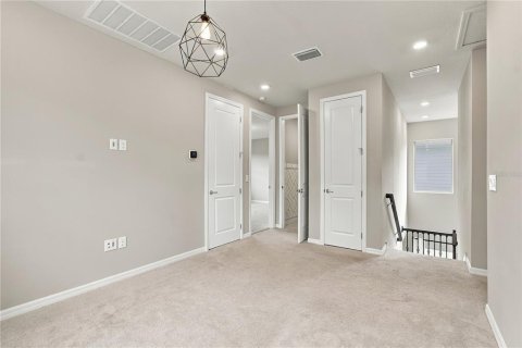 Villa ou maison à vendre à Odessa, Floride: 3 chambres, 203.27 m2 № 2388859 - photo 23