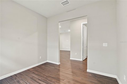 Villa ou maison à vendre à Odessa, Floride: 3 chambres, 203.27 m2 № 2388859 - photo 15