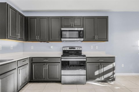 Villa ou maison à vendre à Cape Coral, Floride: 3 chambres, 162.3 m2 № 2421621 - photo 13