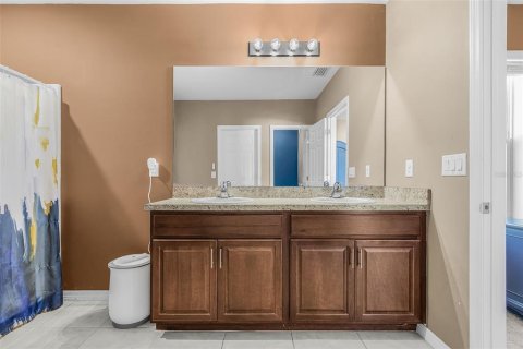 Villa ou maison à vendre à Cape Coral, Floride: 3 chambres, 162.3 m2 № 2421621 - photo 19