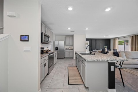 House in Dade City, Florida 4 bedrooms, 207.92 sq.m. № 1803762 - photo 17
