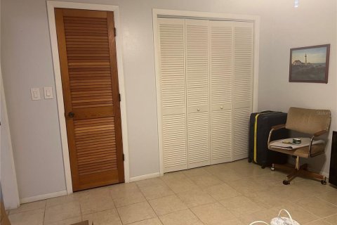 House in Englewood, Florida 2 bedrooms, 123.56 sq.m. № 1791229 - photo 17