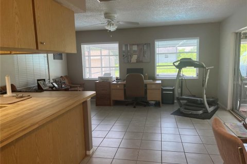 House in Englewood, Florida 2 bedrooms, 123.56 sq.m. № 1791229 - photo 12