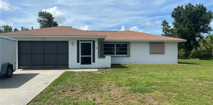 House in Englewood, Florida 2 bedrooms, 123.56 sq.m. № 1791229
